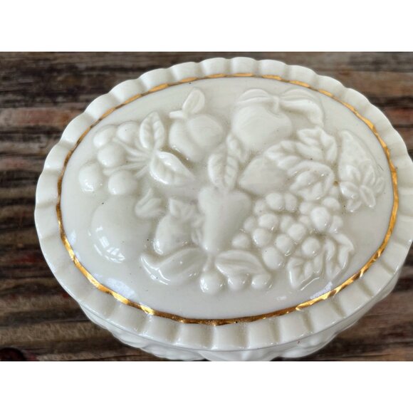 Vintage 1990s Lenox Porcelain Trinket Box Embossed Fruit - Picture 5 of 8